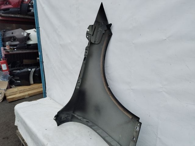 bontott MERCEDES-BENZ C-CLASS Bal első Sárvédő