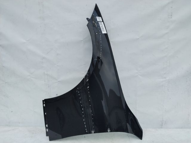 bontott MERCEDES-BENZ C-CLASS Bal első Sárvédő