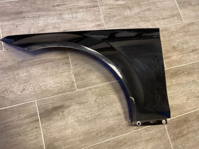 bontott MERCEDES-BENZ C-CLASS Bal első Sárvédő