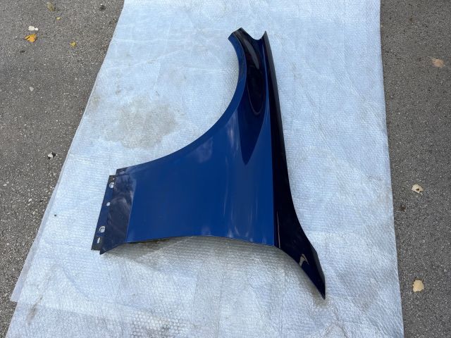 bontott MERCEDES-BENZ C-CLASS Bal első Sárvédő