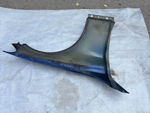 bontott MERCEDES-BENZ C-CLASS Bal első Sárvédő