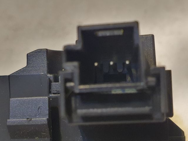 bontott MERCEDES-BENZ C-CLASS Bal első Ülésfűtés Kapcsoló