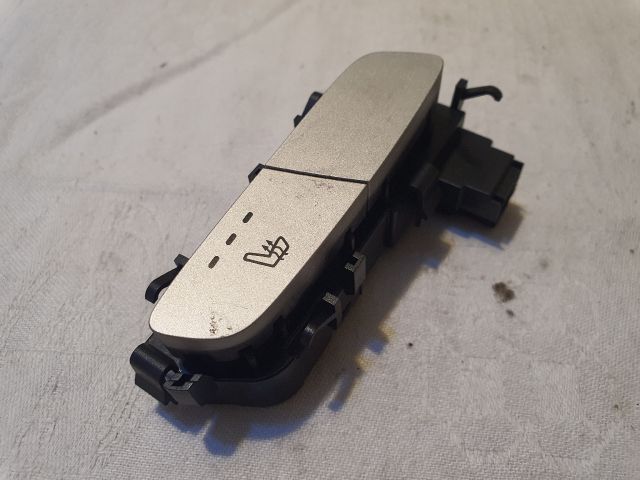 bontott MERCEDES-BENZ C-CLASS Bal első Ülésfűtés Kapcsoló