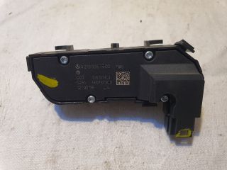 bontott MERCEDES-BENZ C-CLASS Bal első Ülésfűtés Kapcsoló