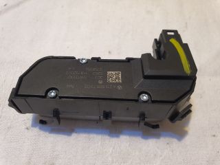 bontott MERCEDES-BENZ C-CLASS Bal első Ülésfűtés Kapcsoló