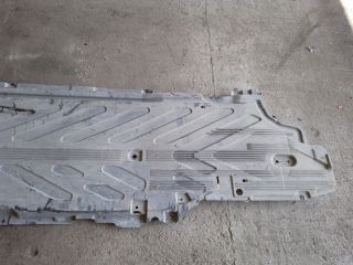 bontott MERCEDES-BENZ C-CLASS Bal Fenéklemez