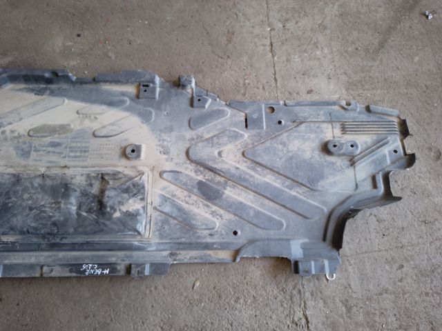 bontott MERCEDES-BENZ C-CLASS Bal Fenéklemez