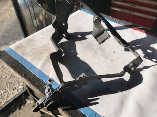 bontott MERCEDES-BENZ C-CLASS Bal Fényszóró Tartó