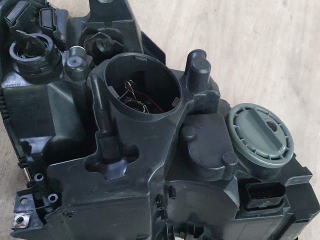 bontott MERCEDES-BENZ C-CLASS Bal Fényszóró