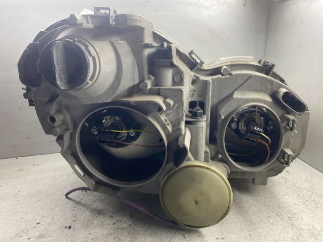 bontott MERCEDES-BENZ C-CLASS Bal Fényszóró