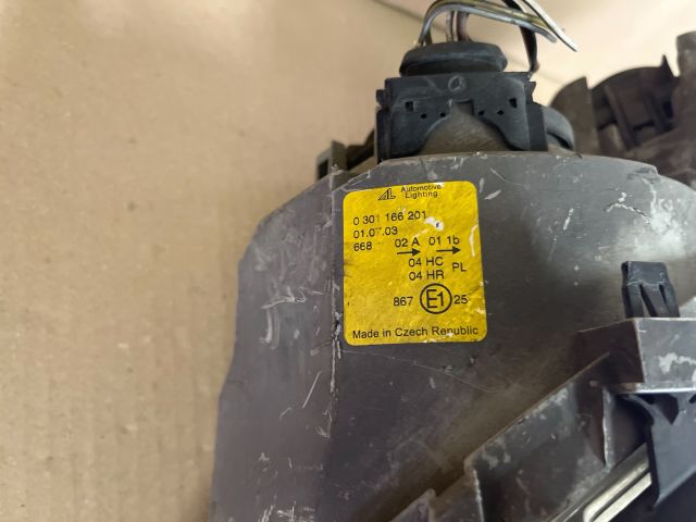 bontott MERCEDES-BENZ C-CLASS Bal Fényszóró