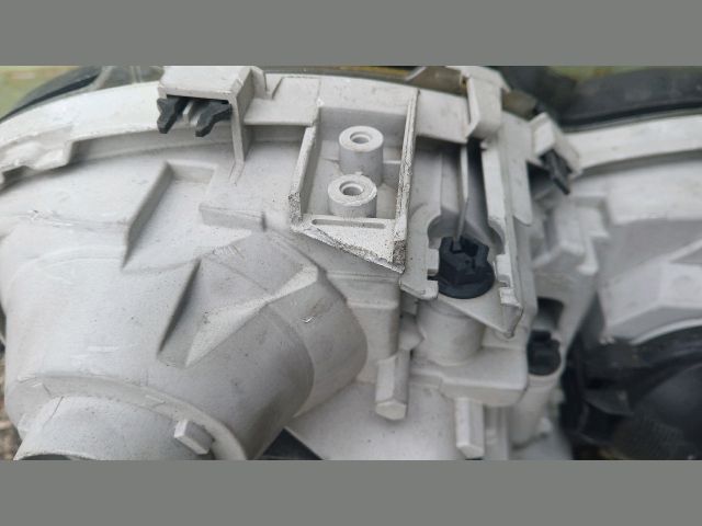 bontott MERCEDES-BENZ C-CLASS Bal Fényszóró