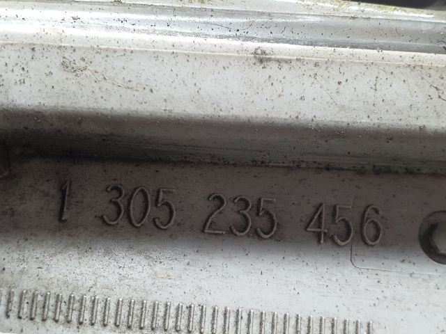 bontott MERCEDES-BENZ C-CLASS Bal Fényszóró