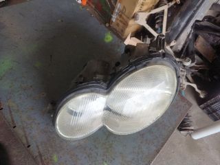 bontott MERCEDES-BENZ C-CLASS Bal Fényszóró