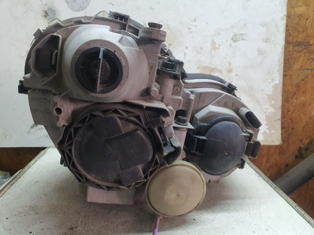 bontott MERCEDES-BENZ C-CLASS Bal Fényszóró