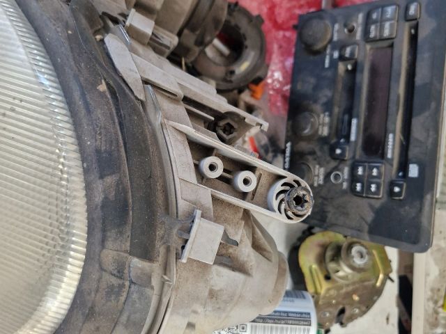 bontott MERCEDES-BENZ C-CLASS Bal Fényszóró