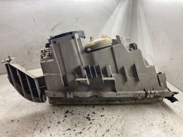 bontott MERCEDES-BENZ C-CLASS Bal Fényszóró