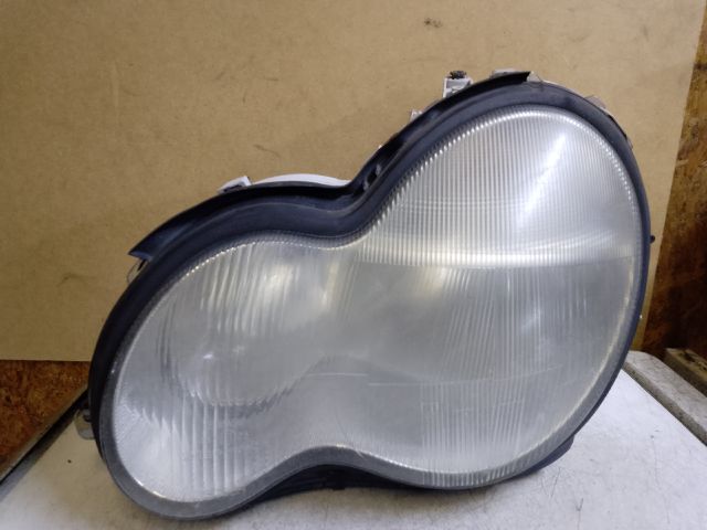 bontott MERCEDES-BENZ C-CLASS Bal Fényszóró