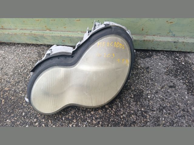 bontott MERCEDES-BENZ C-CLASS Bal Fényszóró