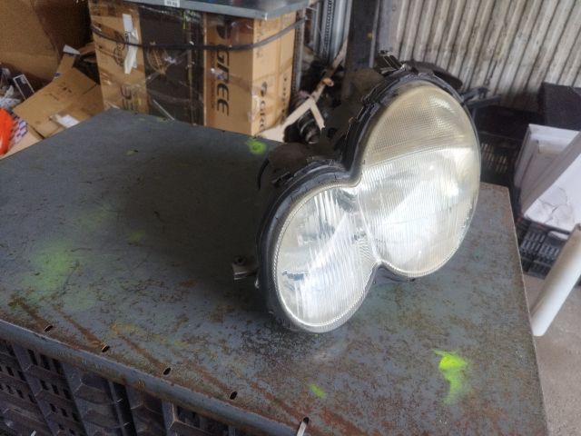 bontott MERCEDES-BENZ C-CLASS Bal Fényszóró