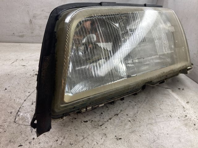 bontott MERCEDES-BENZ C-CLASS Bal Fényszóró