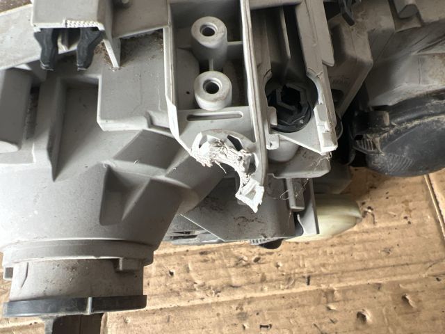 bontott MERCEDES-BENZ C-CLASS Bal Fényszóró