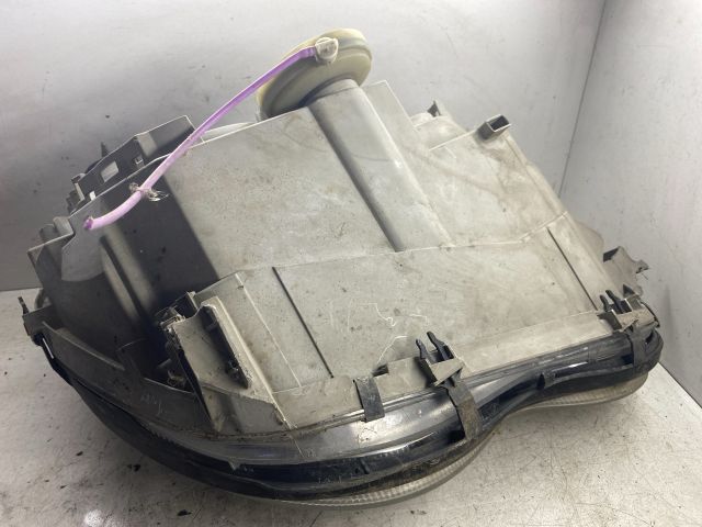 bontott MERCEDES-BENZ C-CLASS Bal Fényszóró