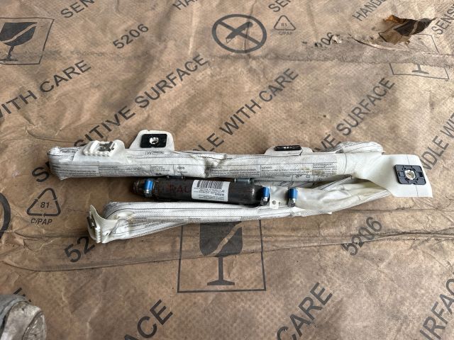 bontott MERCEDES-BENZ C-CLASS Bal Függönylégzsák és Oldallégzsák