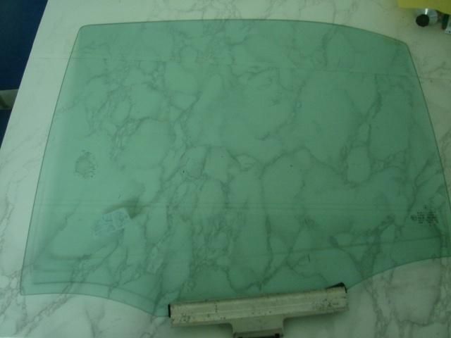 bontott MERCEDES-BENZ C-CLASS Bal hátsó Ablak