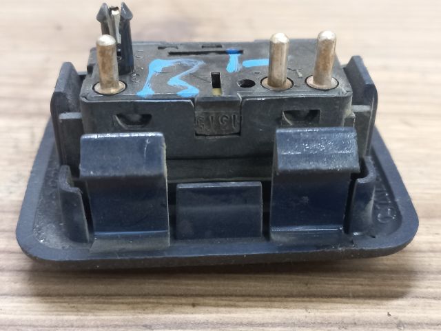 bontott MERCEDES-BENZ C-CLASS Bal hátsó Ablakemelő Kapcsoló