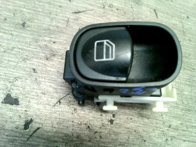 bontott MERCEDES-BENZ C-CLASS Bal hátsó Ablakemelő Kapcsoló