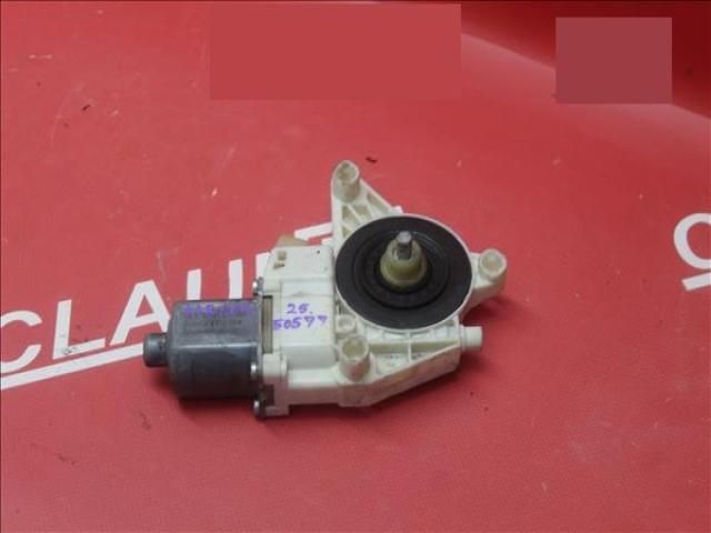 bontott MERCEDES-BENZ C-CLASS Bal hátsó Ablakemelő Motor