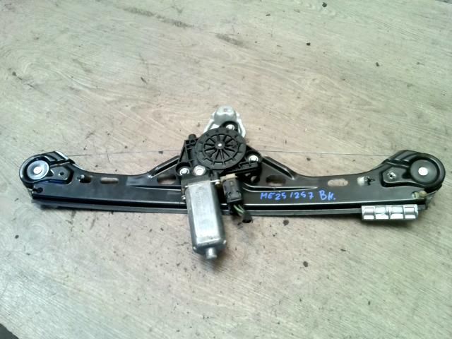 bontott MERCEDES-BENZ C-CLASS Bal hátsó Ablakemelő Szerkezet (Elektromos)