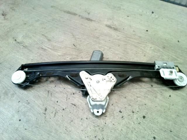 bontott MERCEDES-BENZ C-CLASS Bal hátsó Ablakemelő Szerkezet (Elektromos)