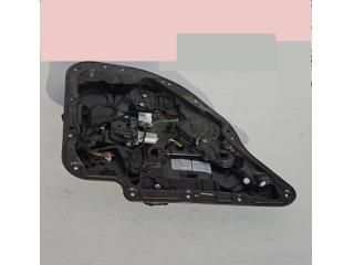 bontott MERCEDES-BENZ C-CLASS Bal hátsó Ablakemelő Szerkezet (Elektromos)