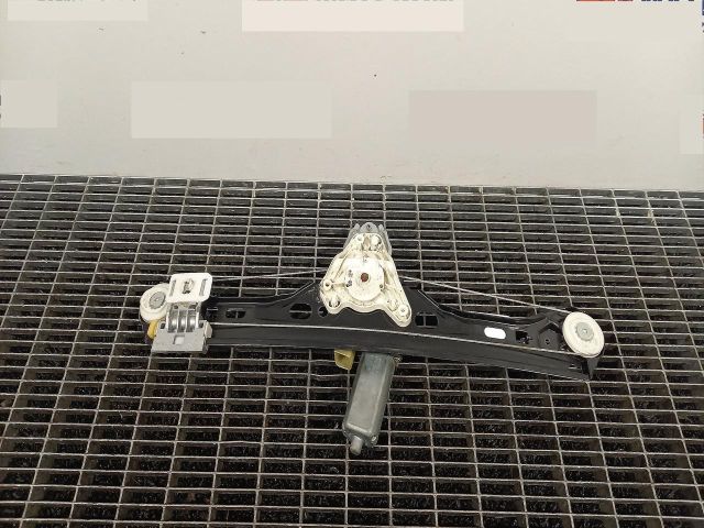 bontott MERCEDES-BENZ C-CLASS Bal hátsó Ablakemelő Szerkezet (Elektromos)