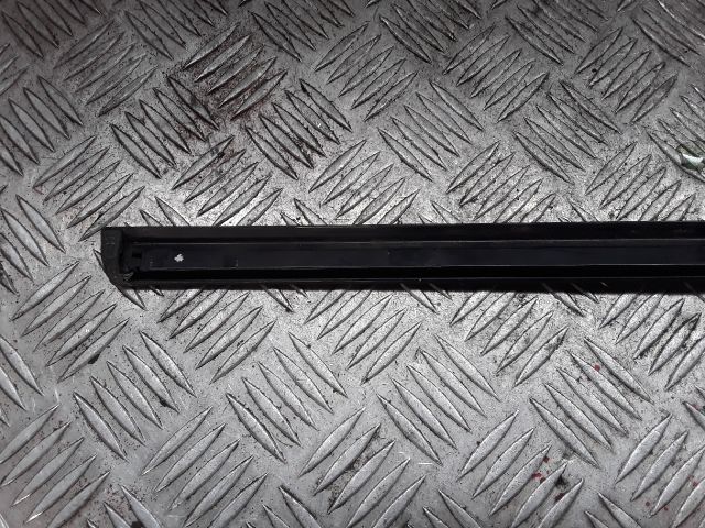 bontott MERCEDES-BENZ C-CLASS Bal hátsó Ajtó Díszléc