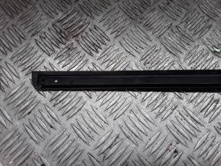 bontott MERCEDES-BENZ C-CLASS Bal hátsó Ajtó Díszléc