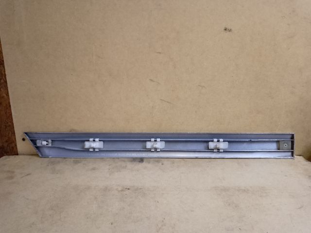 bontott MERCEDES-BENZ C-CLASS Bal hátsó Ajtó Díszléc