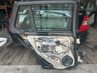 bontott MERCEDES-BENZ C-CLASS Bal hátsó Ajtó (Részeivel)