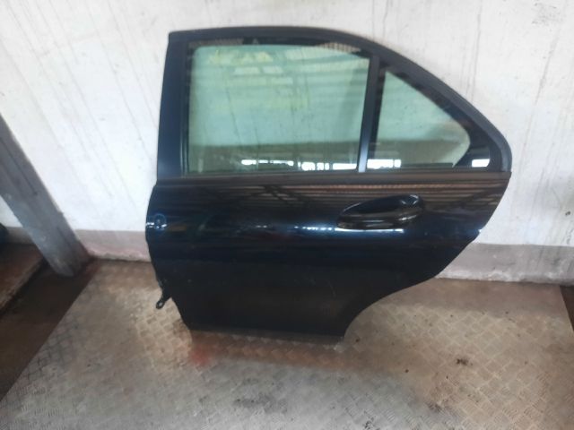 bontott MERCEDES-BENZ C-CLASS Bal hátsó Ajtó (Részeivel)