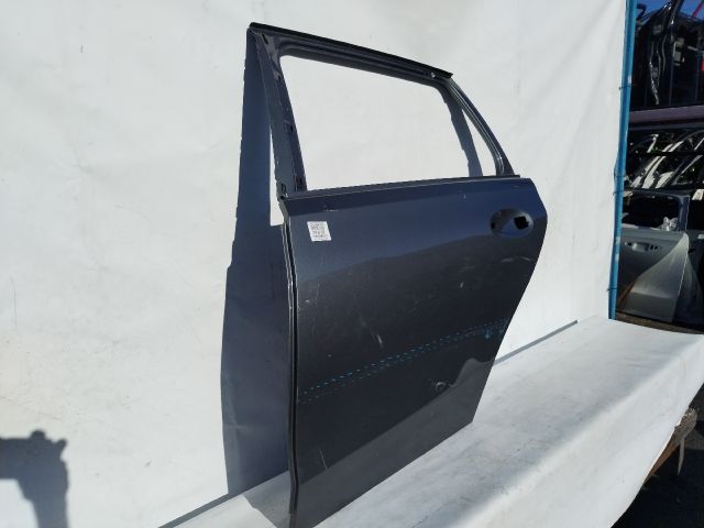 bontott MERCEDES-BENZ C-CLASS Bal hátsó Ajtó (Üres lemez)