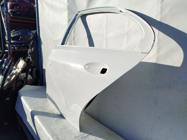 bontott MERCEDES-BENZ C-CLASS Bal hátsó Ajtó (Üres lemez)