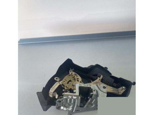 bontott MERCEDES-BENZ C-CLASS Bal hátsó Ajtózár