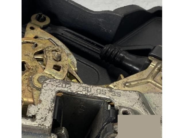 bontott MERCEDES-BENZ C-CLASS Bal hátsó Ajtózár