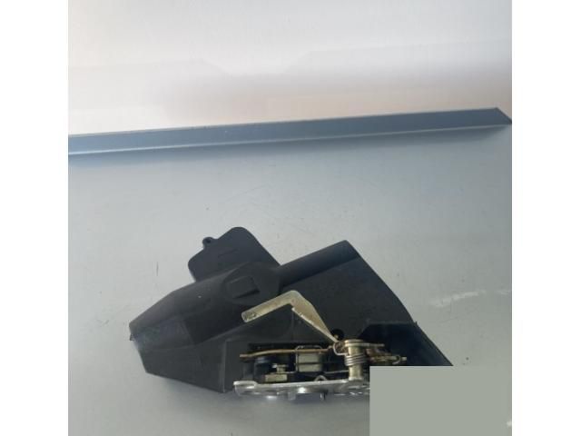 bontott MERCEDES-BENZ C-CLASS Bal hátsó Ajtózár