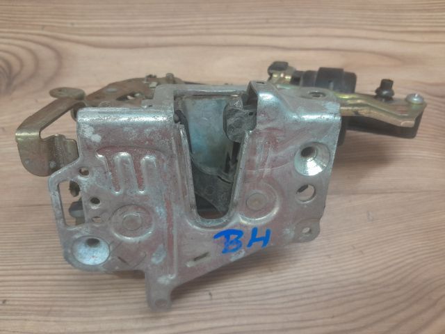 bontott MERCEDES-BENZ C-CLASS Bal hátsó Ajtózár