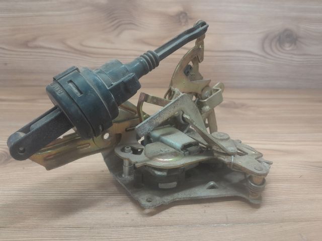 bontott MERCEDES-BENZ C-CLASS Bal hátsó Ajtózár