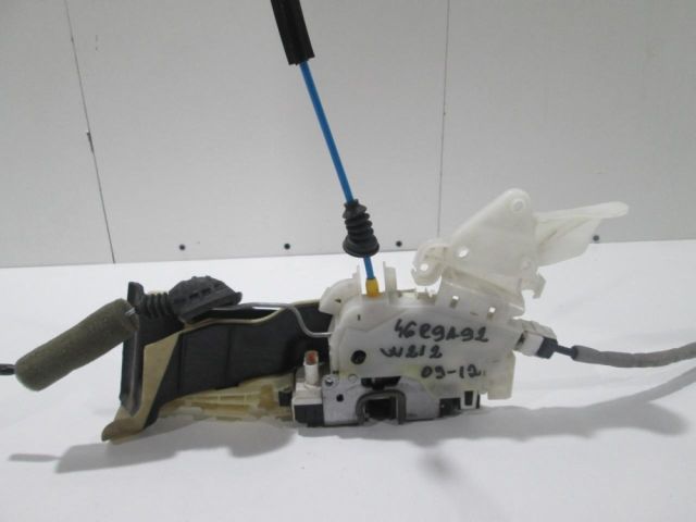 bontott MERCEDES-BENZ C-CLASS Bal hátsó Ajtózár