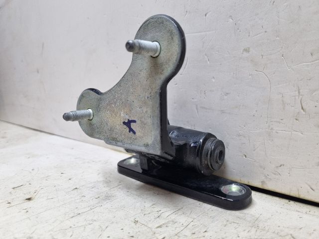 bontott MERCEDES-BENZ C-CLASS Bal hátsó Alsó Zsanér